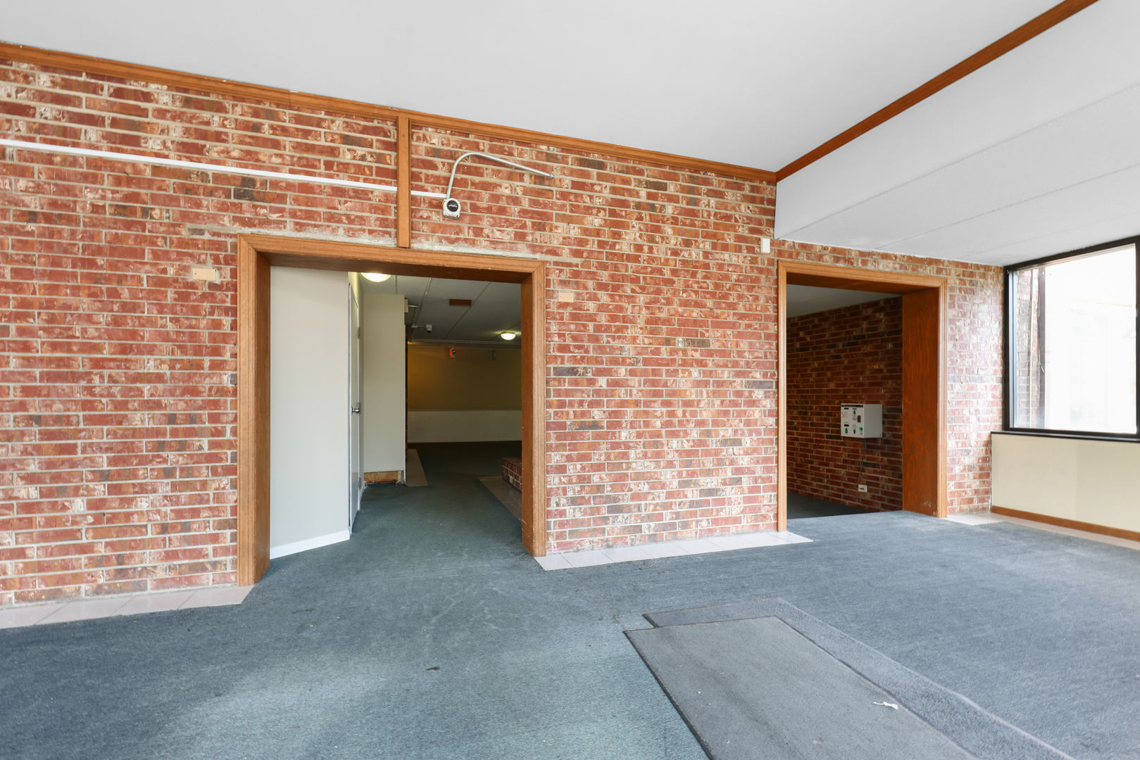 5011 Valley Lane #204, Streamwood, IL 60107