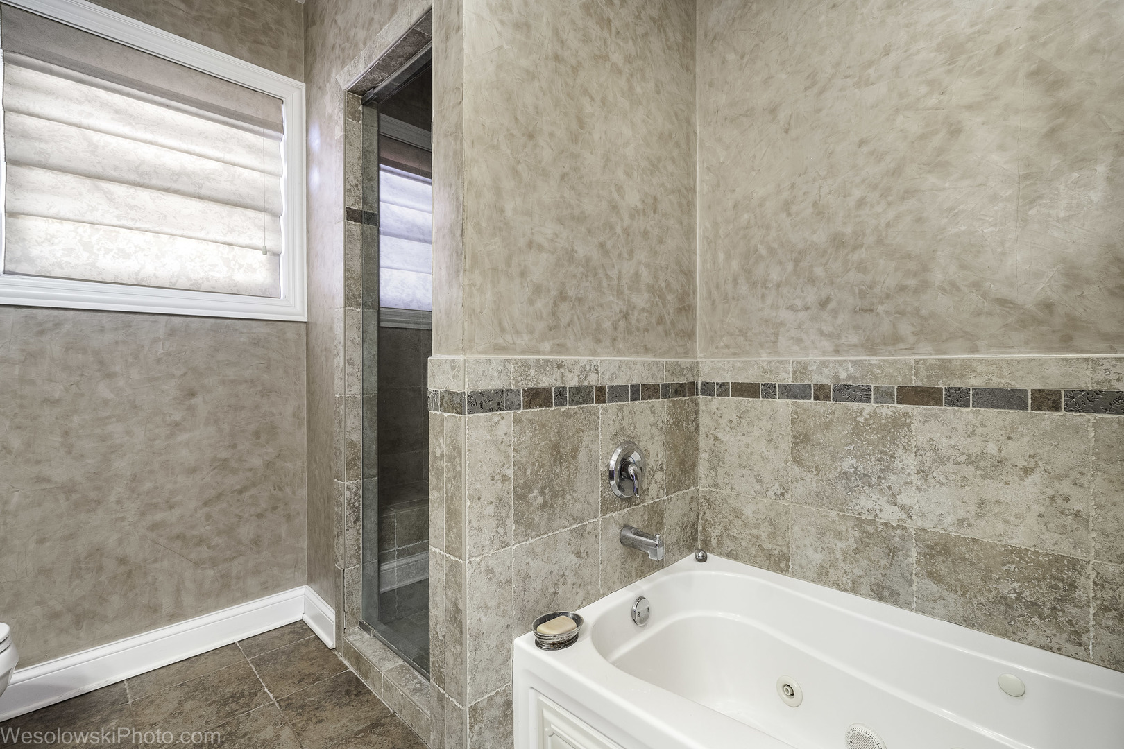 6140 W Gunnison Street #3, Chicago, IL 60630