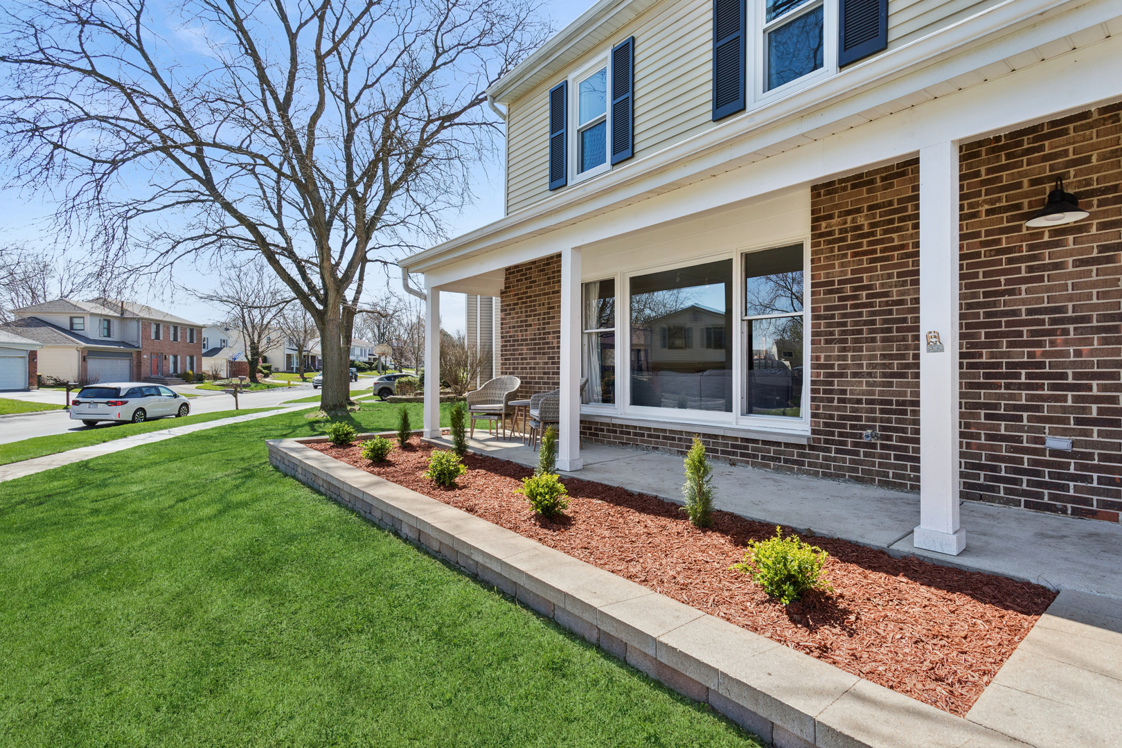 745 Buffalo Circle, Carol Stream, IL 60188