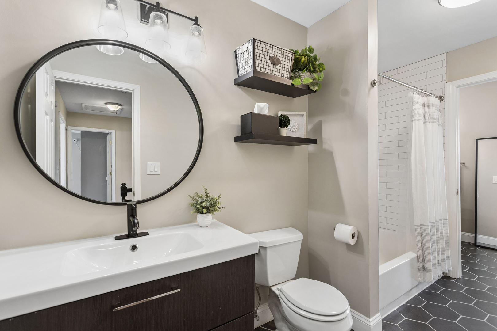 745 Buffalo Circle, Carol Stream, IL 60188