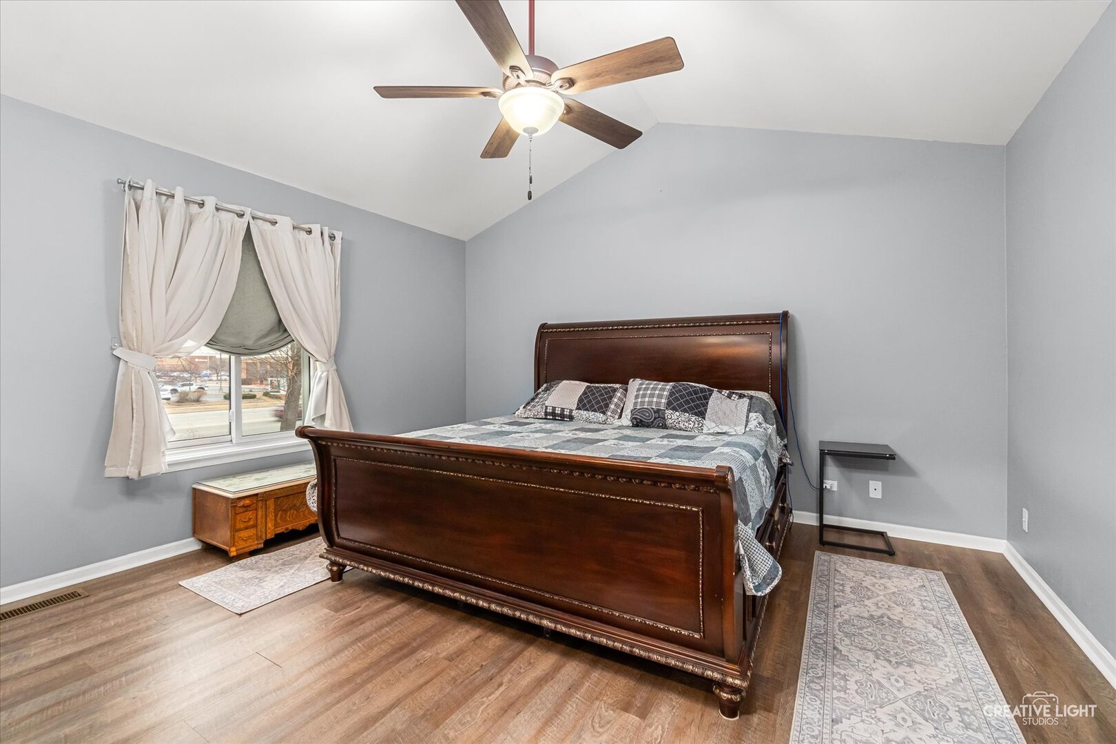 129 Seton Creek Drive, Oswego, IL 60543