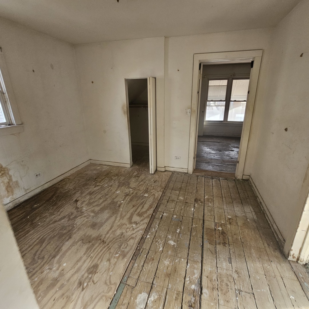 116 N Laramie Avenue, Chicago, IL 60644