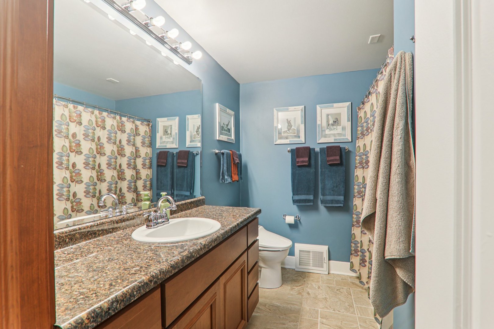 375 S Lake Street, Grayslake, IL 60030