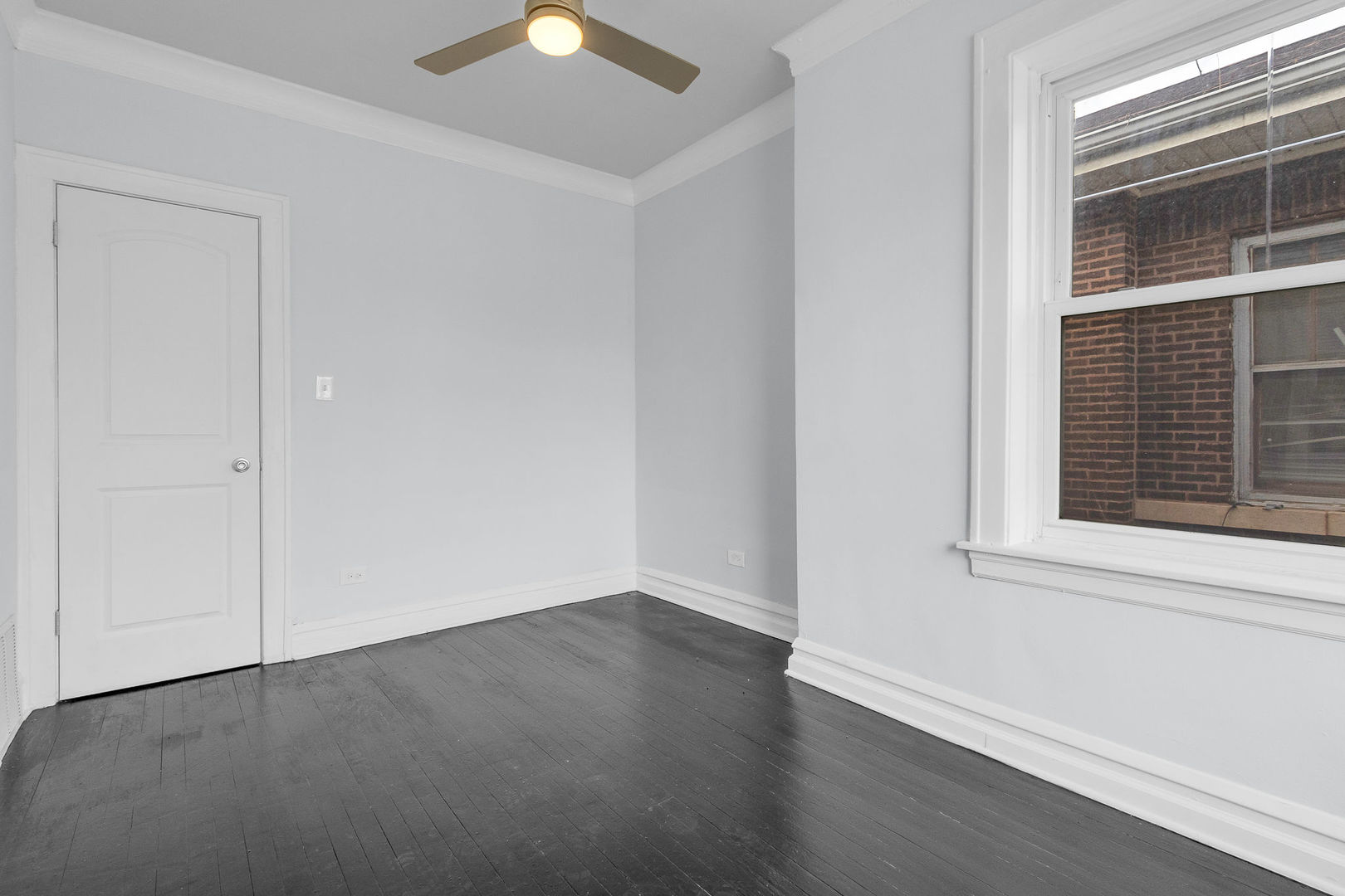 8406 S Oglesby Avenue, Chicago, IL 60617