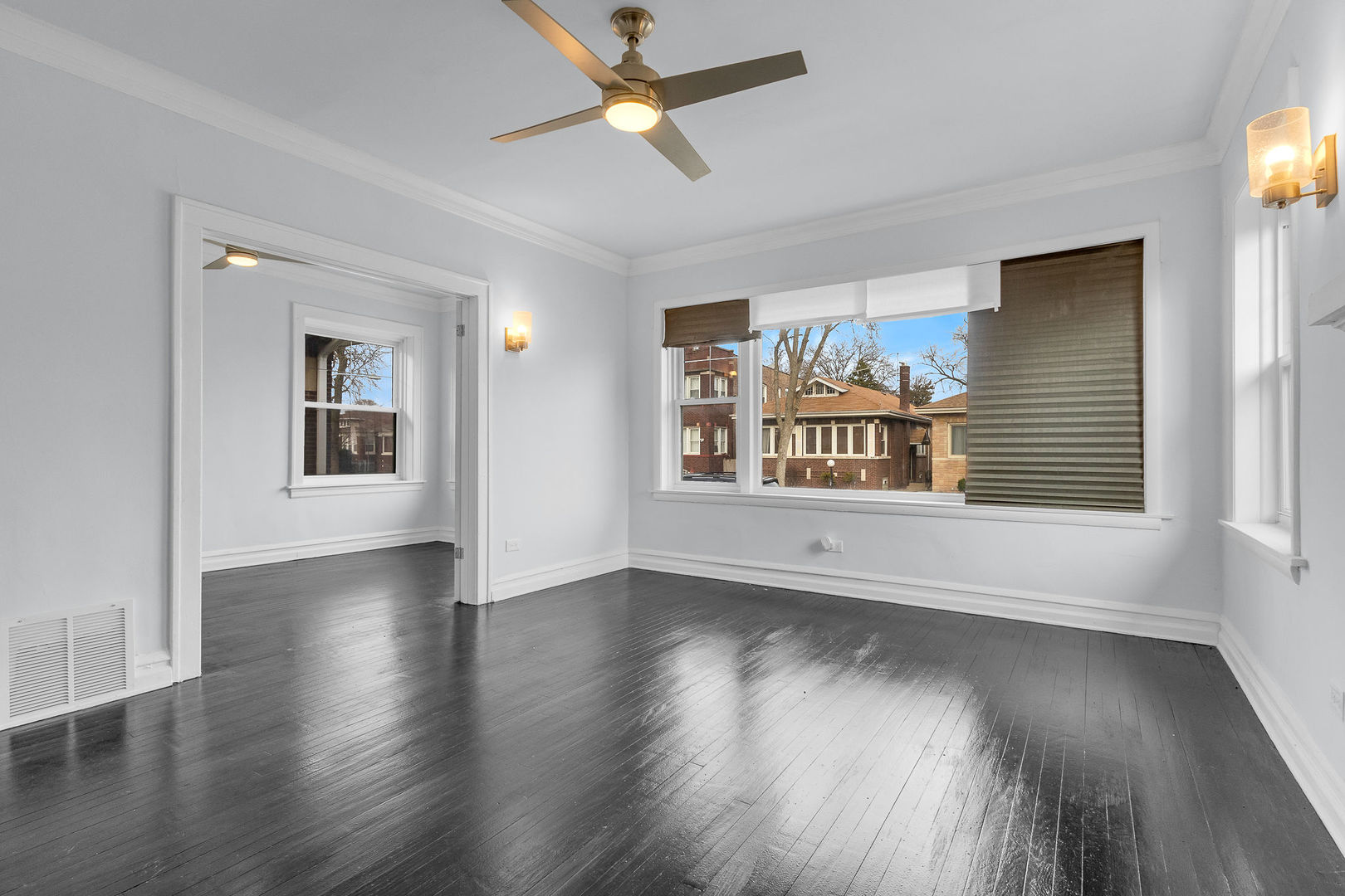 8406 S Oglesby Avenue, Chicago, IL 60617