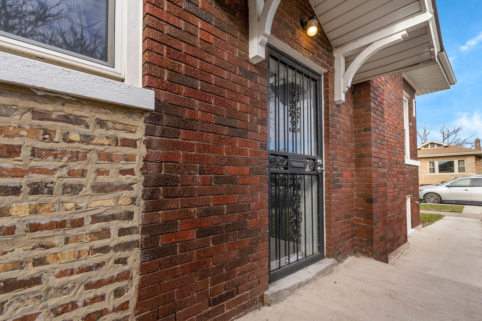 8406 S Oglesby Avenue, Chicago, IL 60617