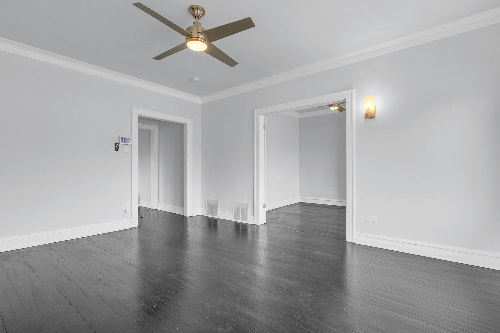 8406 S Oglesby Avenue, Chicago, IL 60617