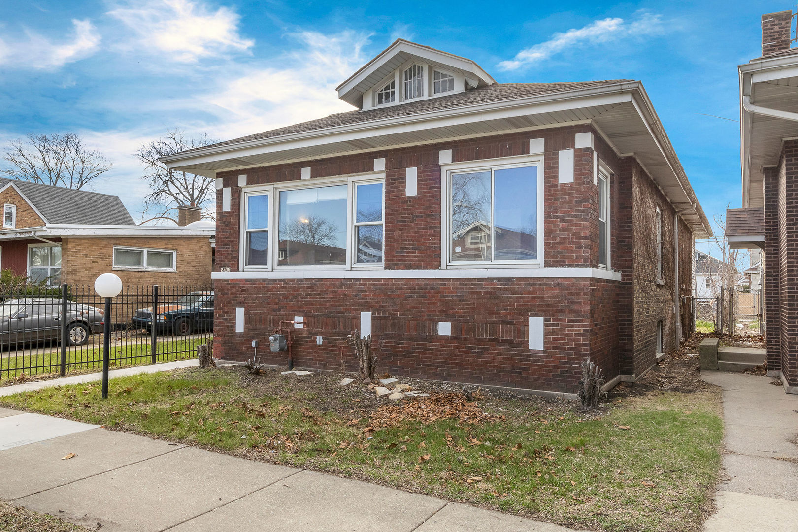 8406 S Oglesby Avenue, Chicago, IL 60617