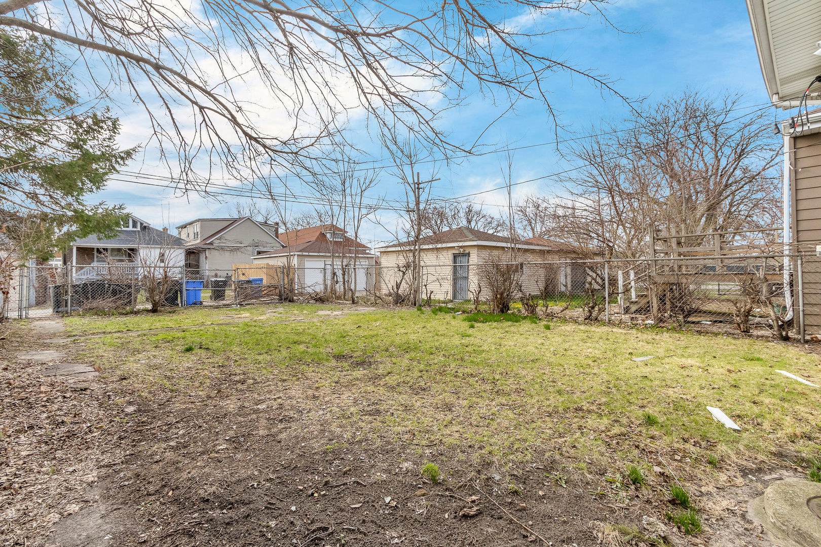 8406 S Oglesby Avenue, Chicago, IL 60617