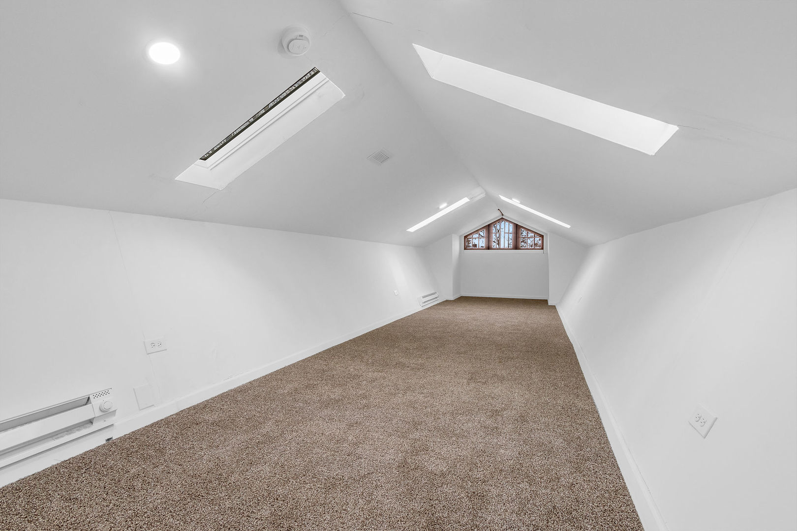 8406 S Oglesby Avenue, Chicago, IL 60617