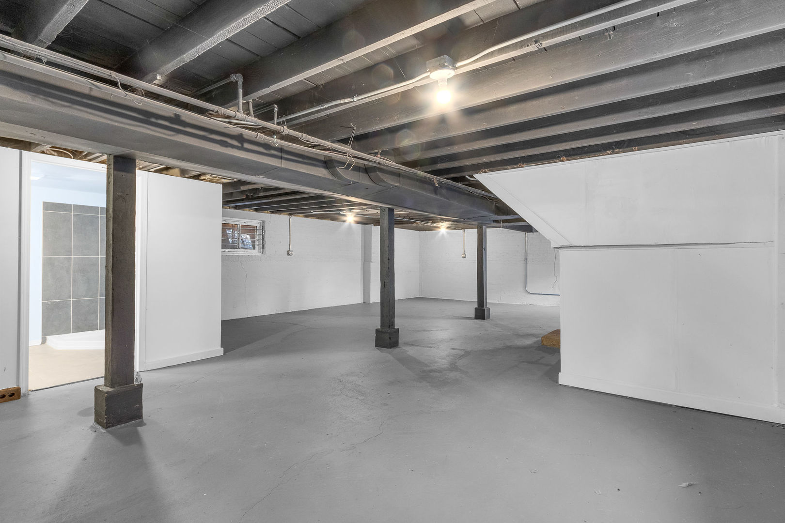 8406 S Oglesby Avenue, Chicago, IL 60617