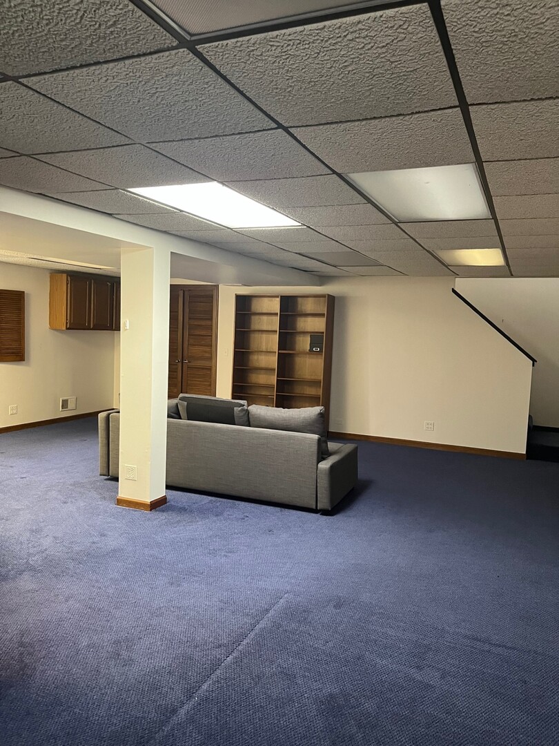 1914 Howard Street, Wheaton, IL 60187