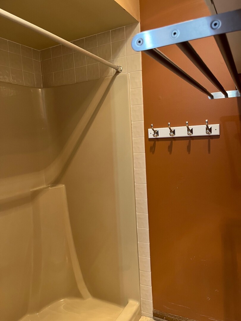 1914 Howard Street, Wheaton, IL 60187