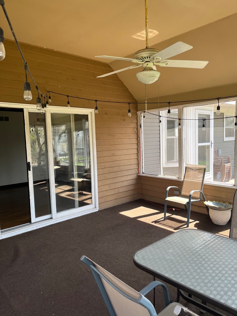 1914 Howard Street, Wheaton, IL 60187