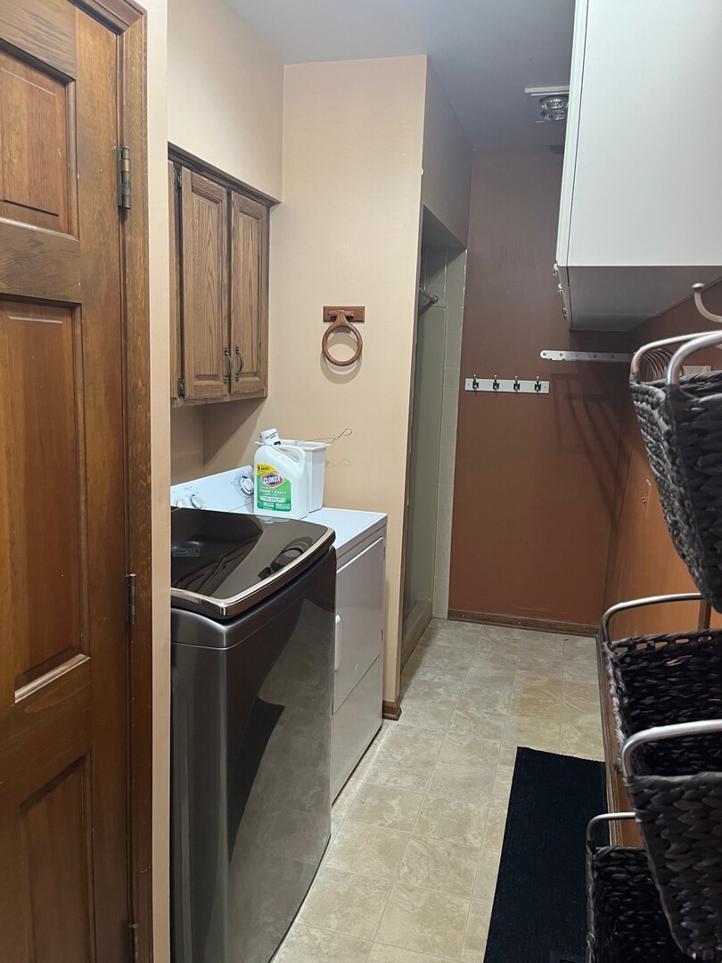 1914 Howard Street, Wheaton, IL 60187