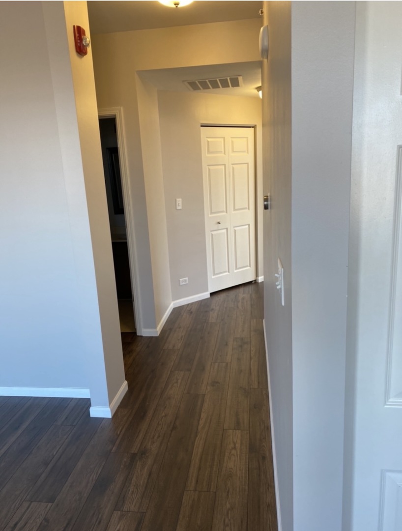 7520 Claridge Drive #F, Bridgeview, IL 60455