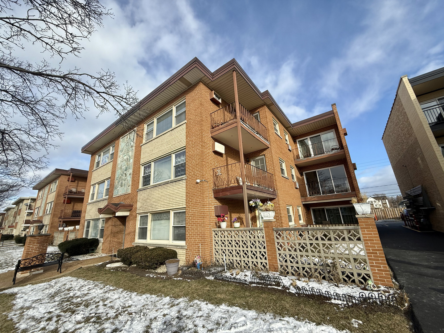 3101 Paris Avenue #307, River Grove, IL 60171