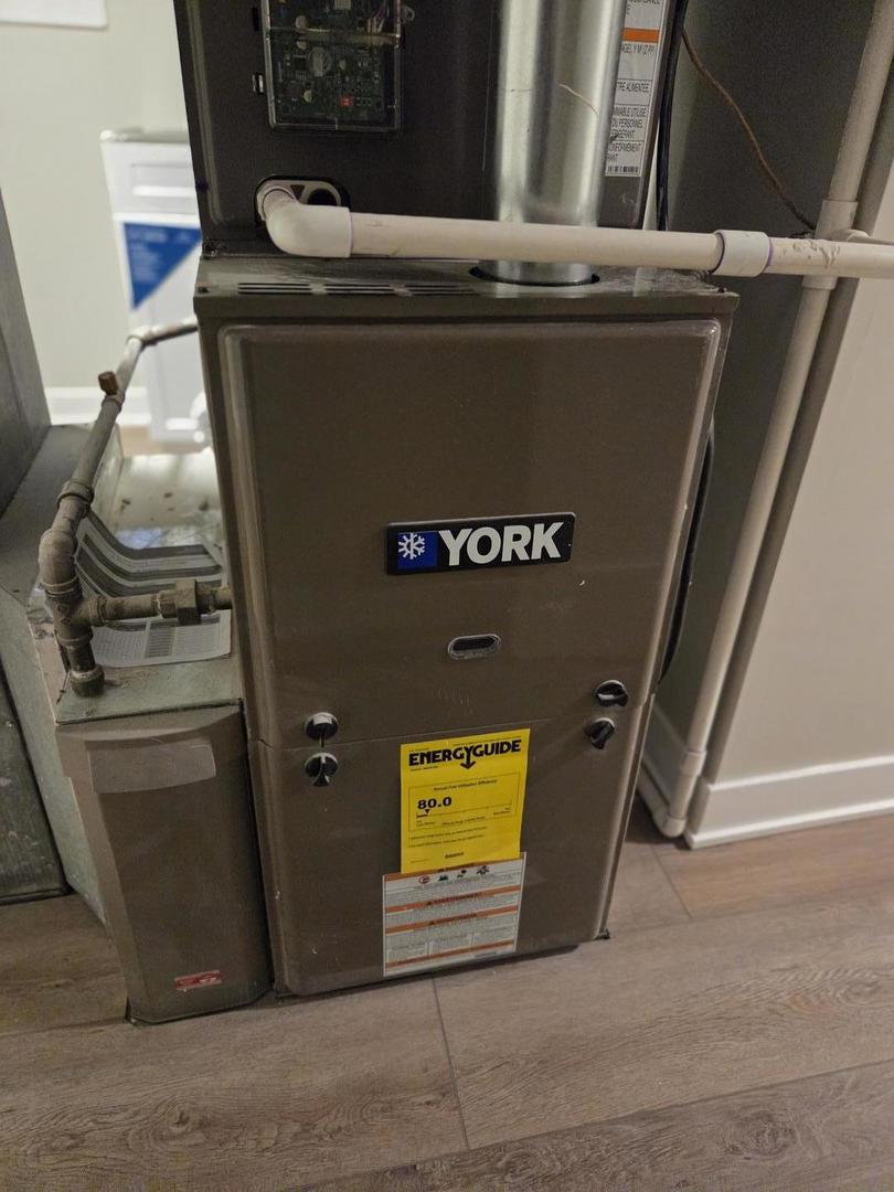 1390 Glen Hill Drive, Glendale Heights, IL 60139