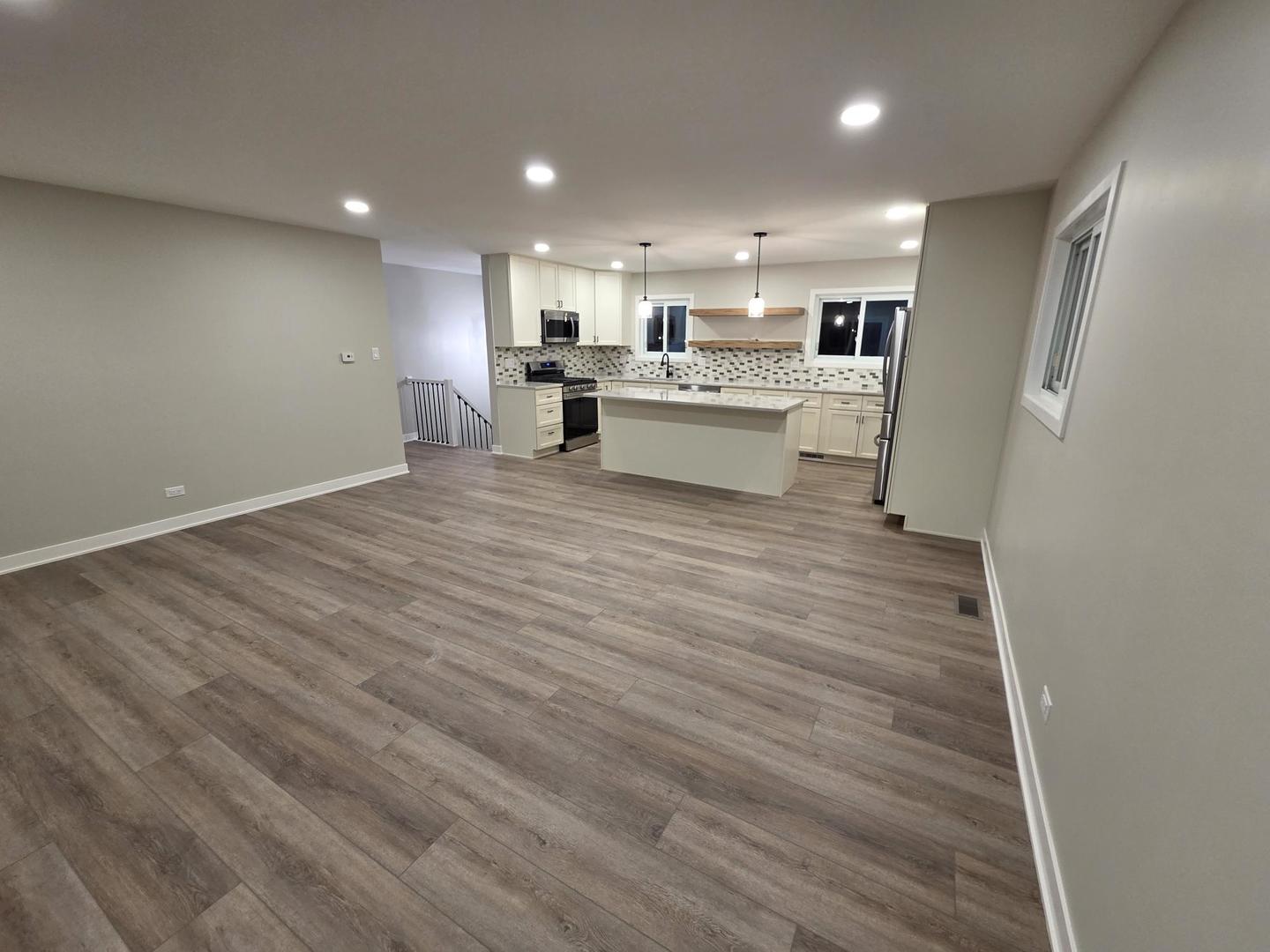 1390 Glen Hill Drive, Glendale Heights, IL 60139