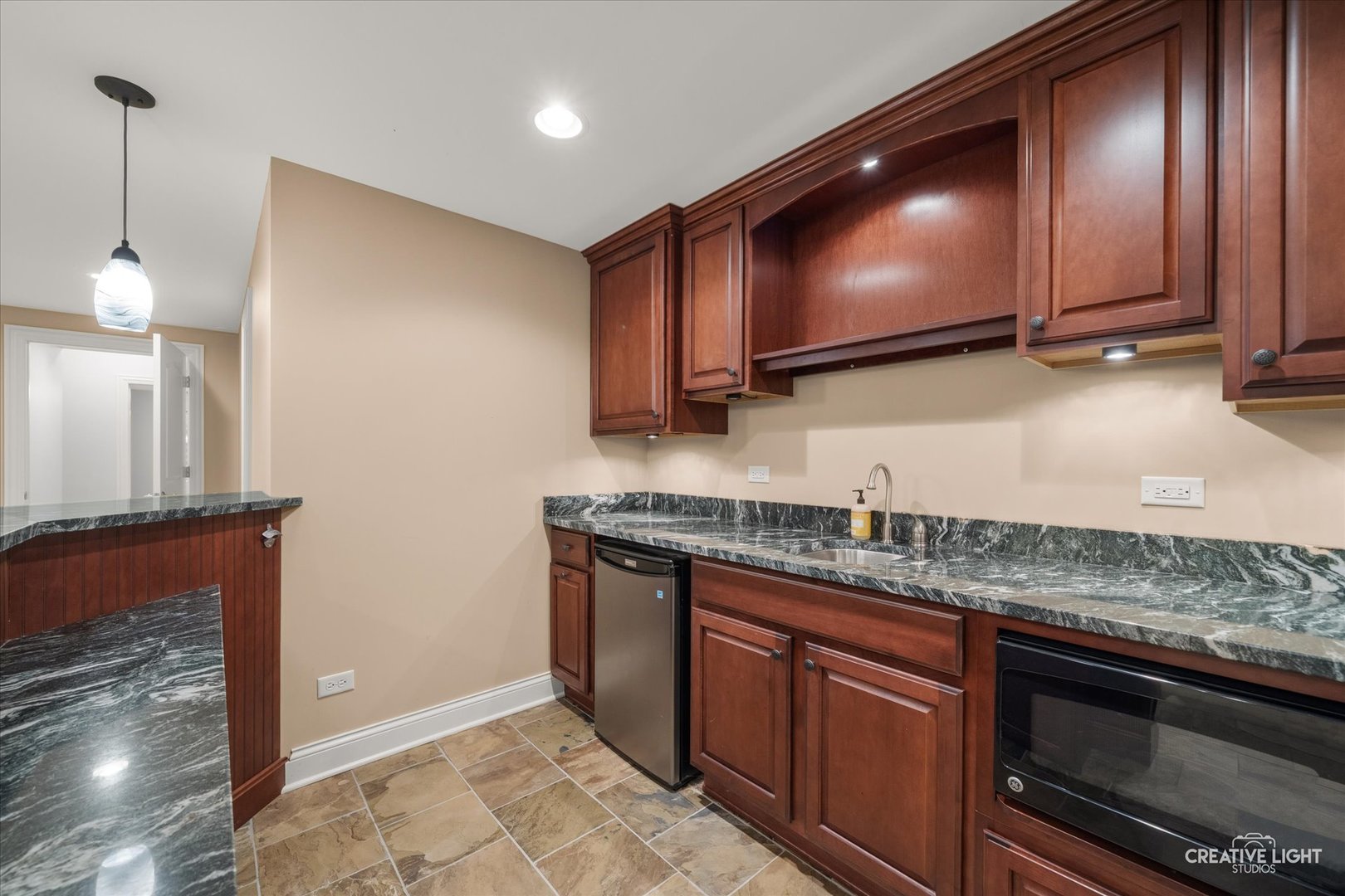 445 Buckeye Drive, Naperville, IL 60540