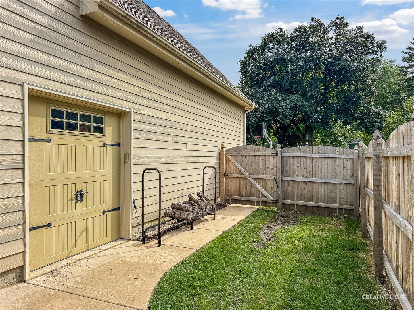 445 Buckeye Drive, Naperville, IL 60540