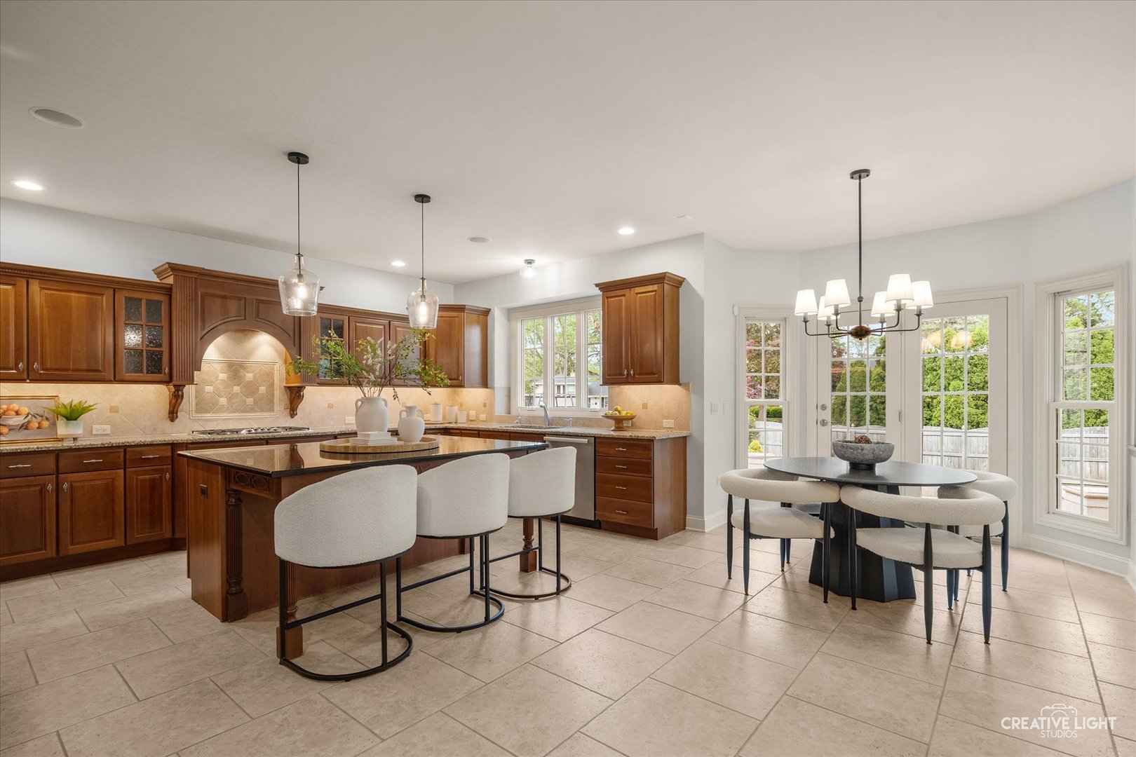 445 Buckeye Drive, Naperville, IL 60540