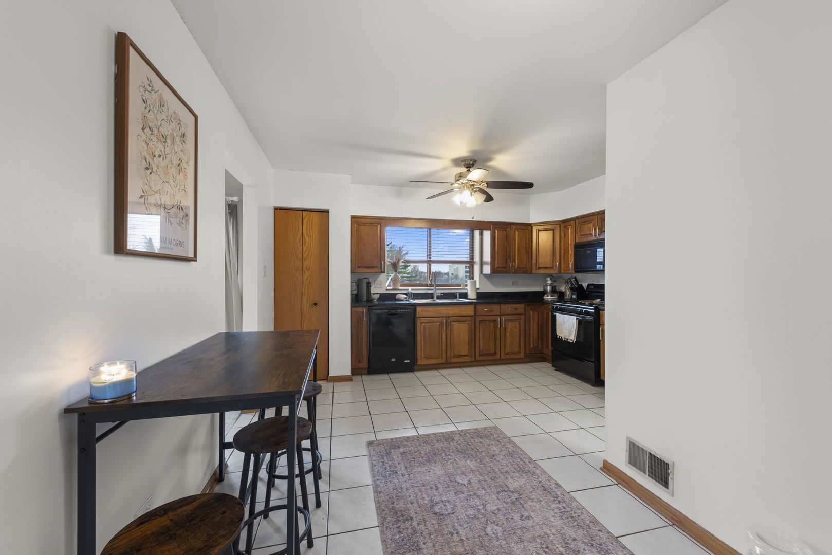 18136 Rita Road #3C, Tinley Park, IL 60477