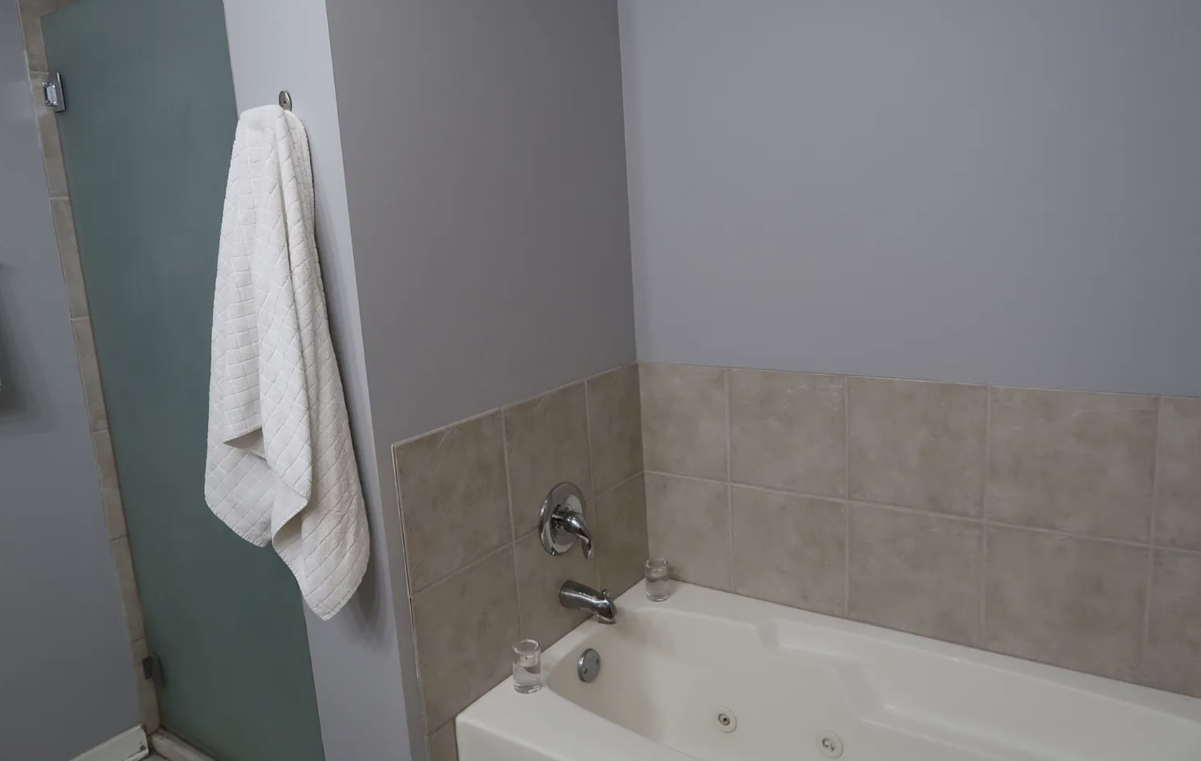 1910 S State Street #211, Chicago, IL 60616