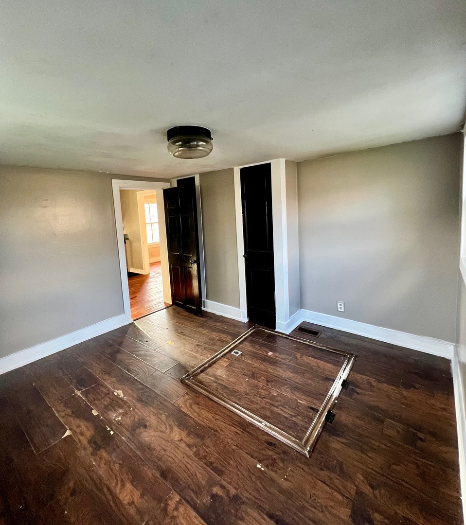 703 S 7th Avenue, St. Charles, IL 60174