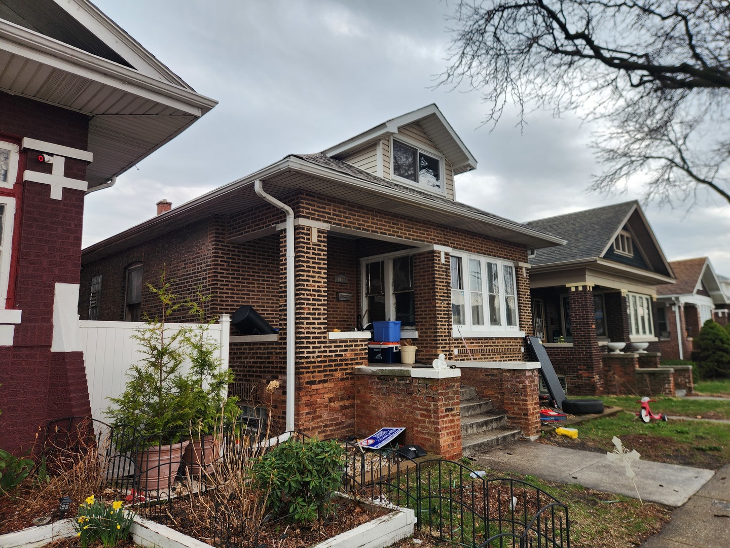 10605 S Avenue F, Chicago, IL 60617