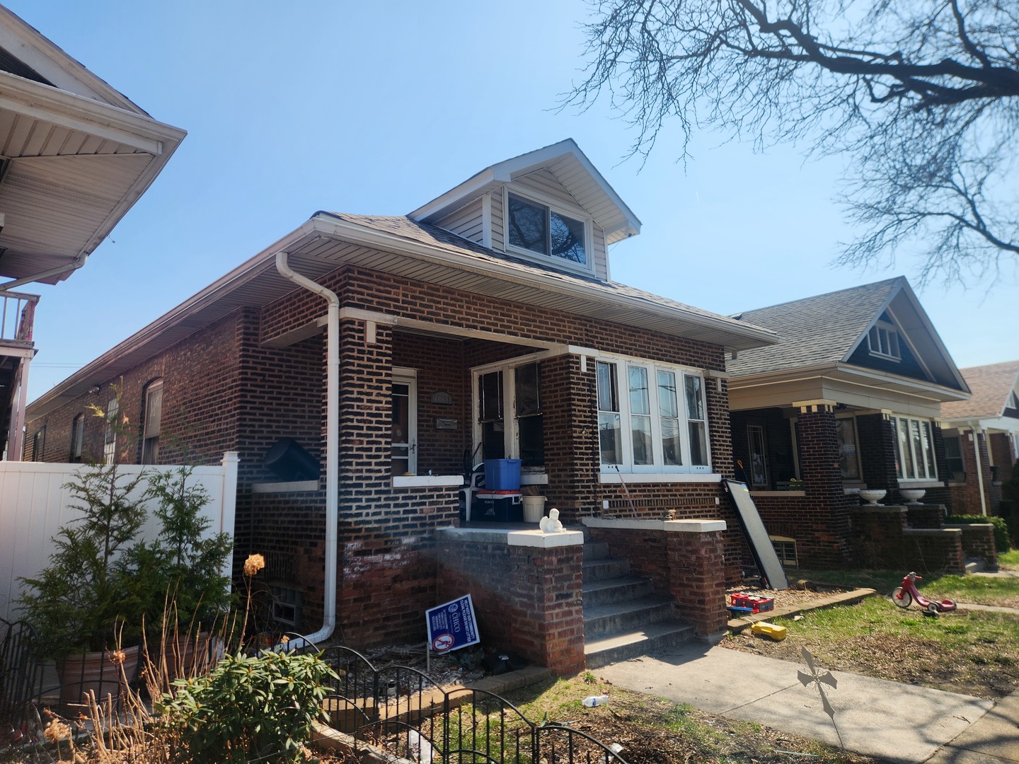 10605 S Avenue F, Chicago, IL 60617