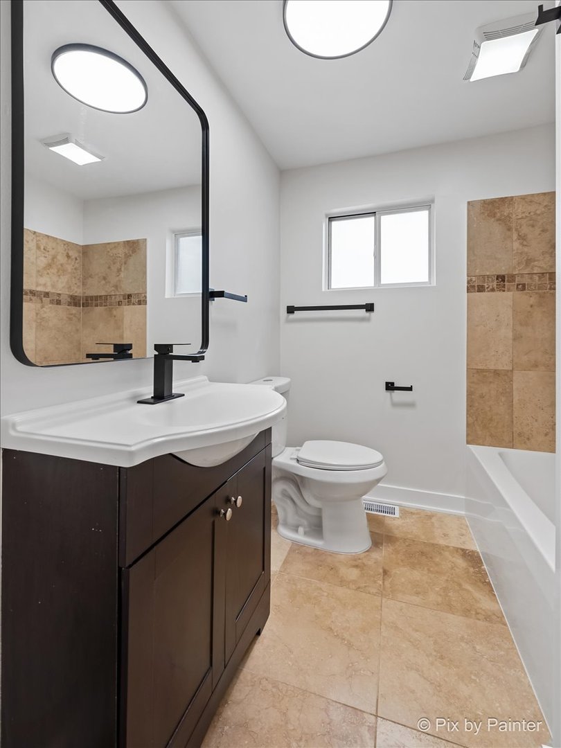 2617 W Emerald Court, McHenry, IL 60051