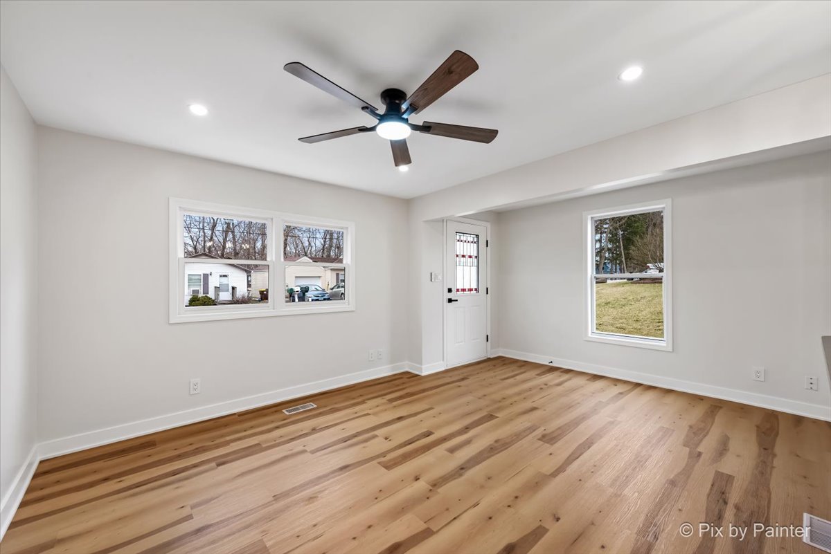 2617 W Emerald Court, McHenry, IL 60051