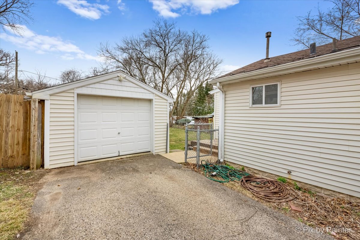 2617 W Emerald Court, McHenry, IL 60051