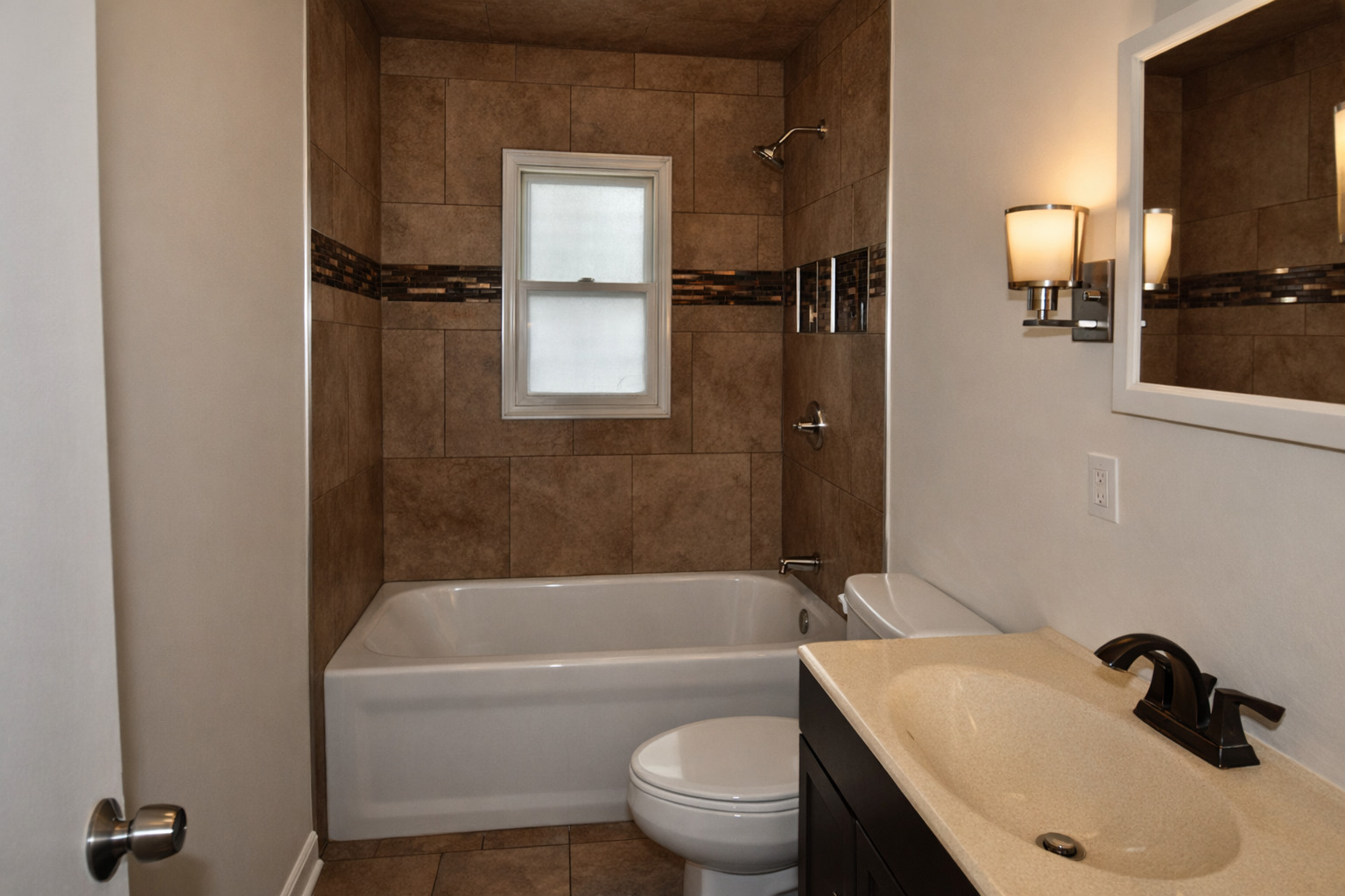3855 Grand Avenue, Gurnee, IL 60031