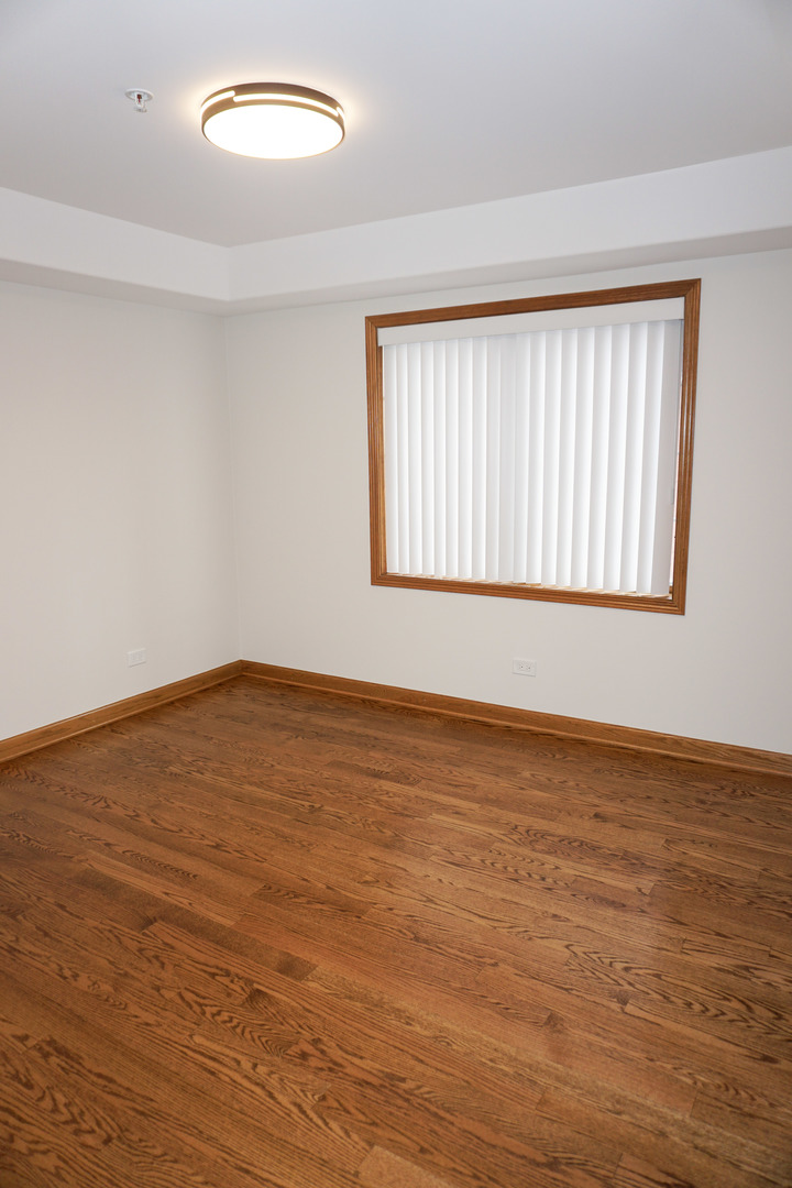 4811 N OLCOTT Avenue #516, Harwood Heights, IL 60706