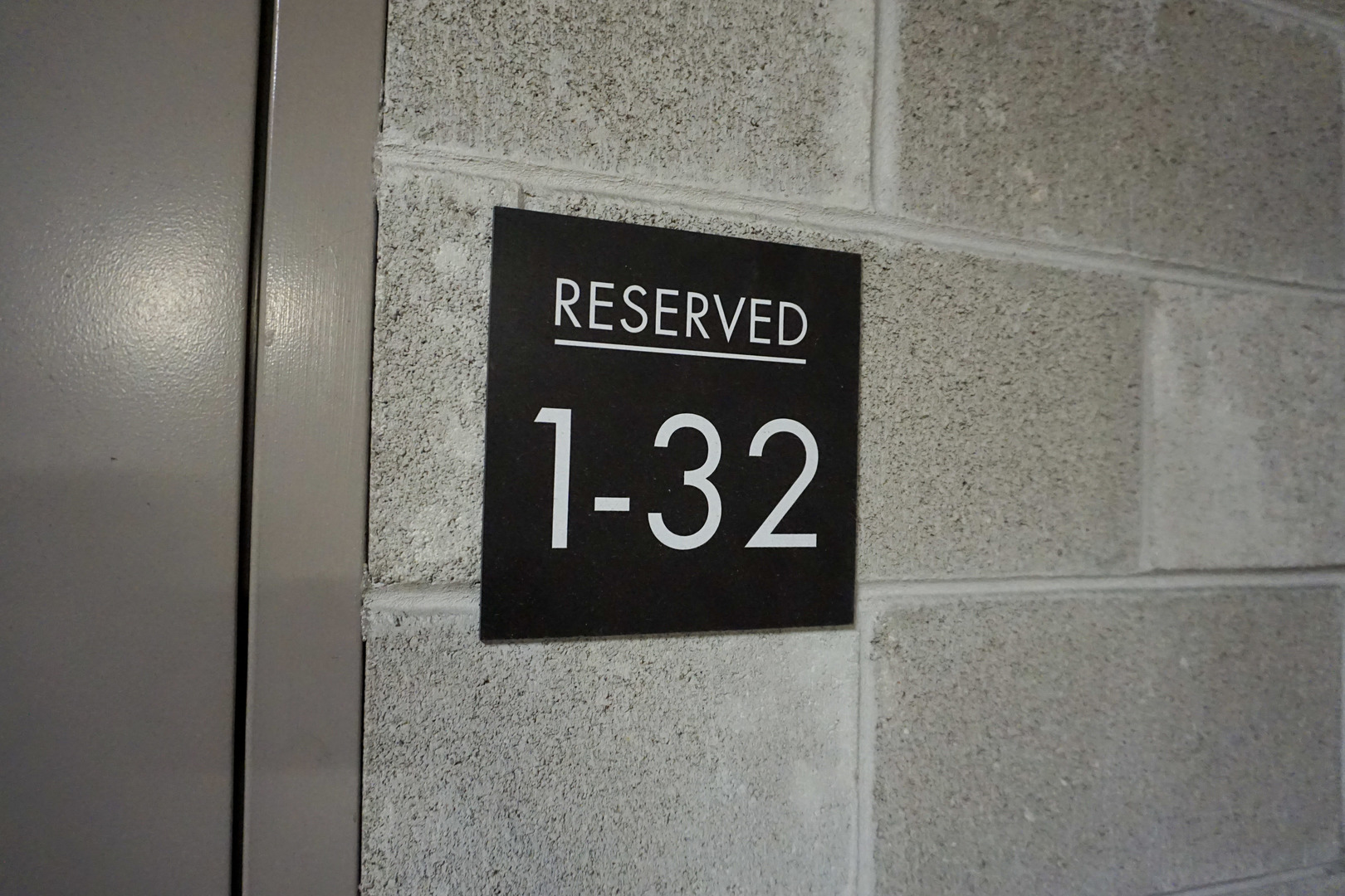 4811 N OLCOTT Avenue #516, Harwood Heights, IL 60706