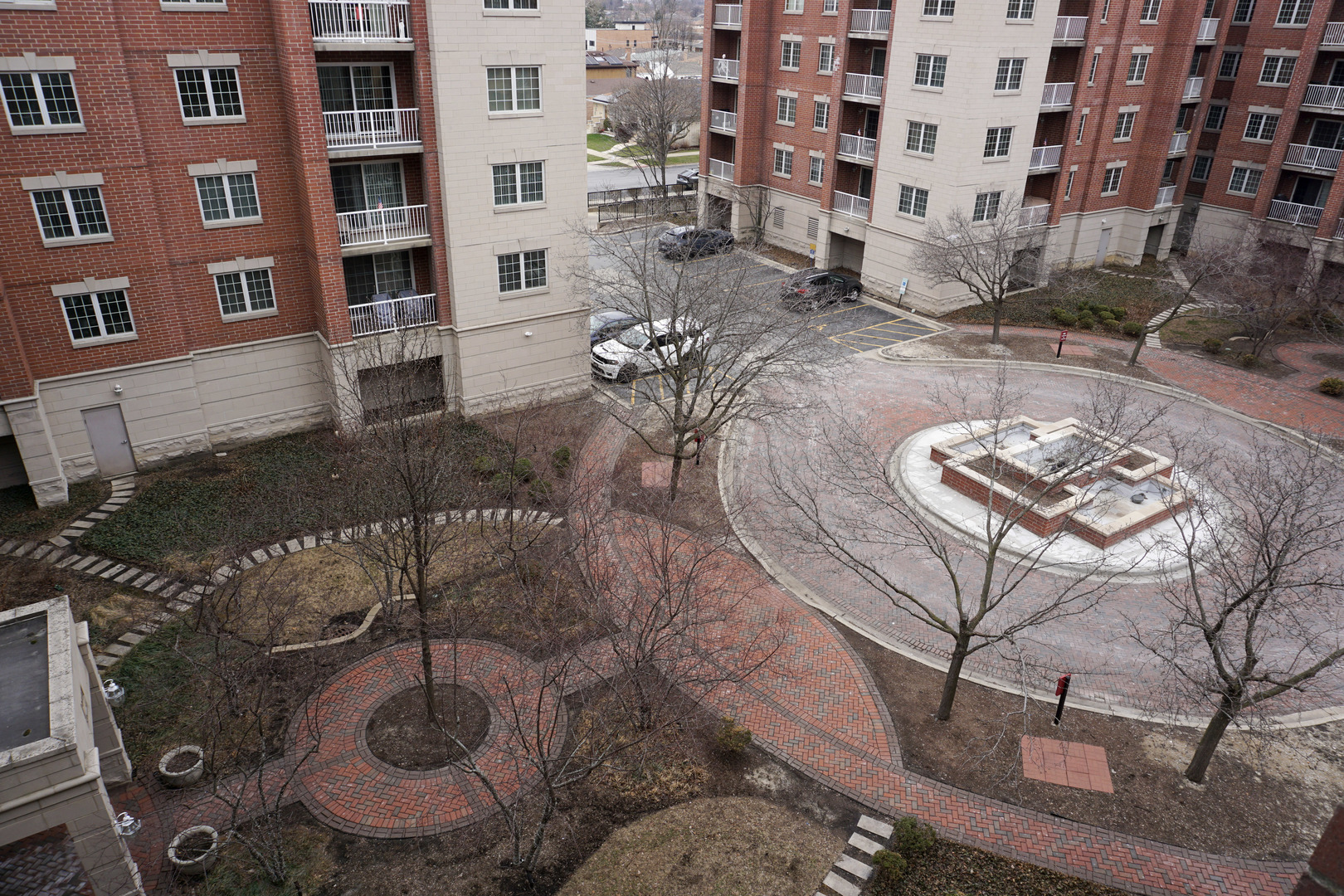 4811 N OLCOTT Avenue #516, Harwood Heights, IL 60706