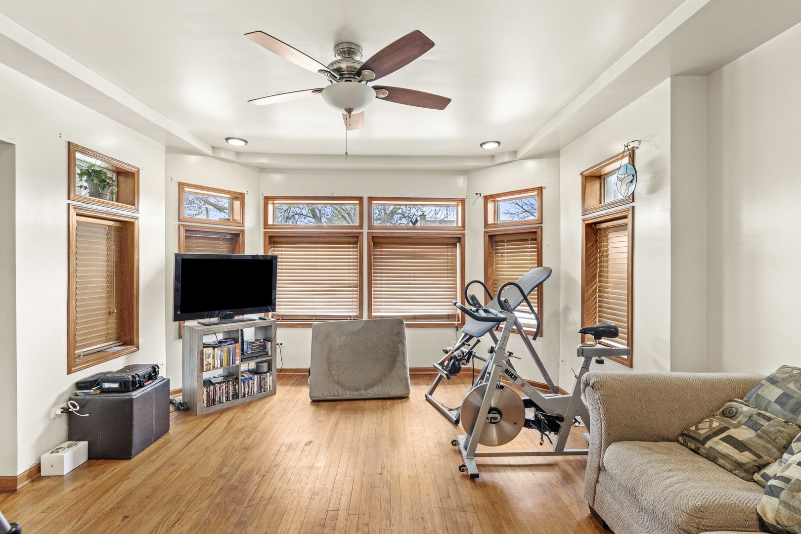 1464 Shirley Drive, Calumet City, IL 60409