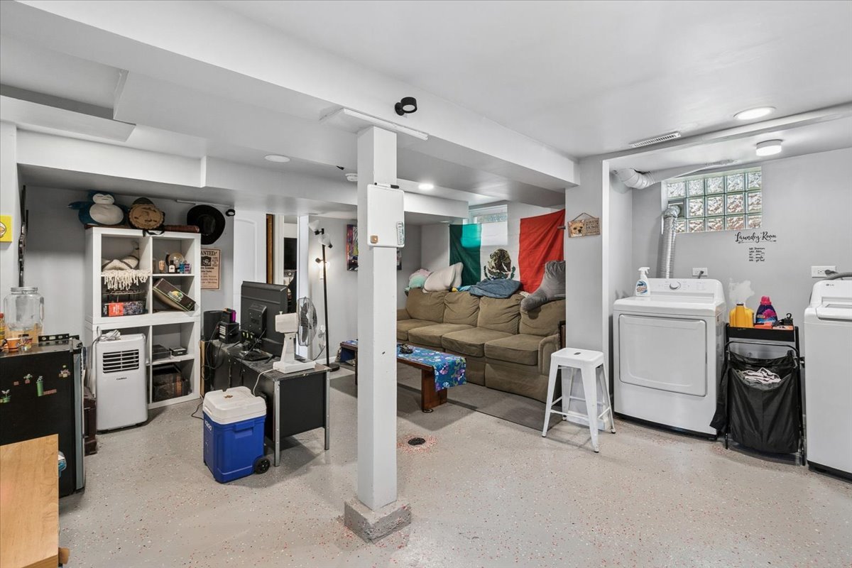 2217 Honore Avenue, North Chicago, IL 60064