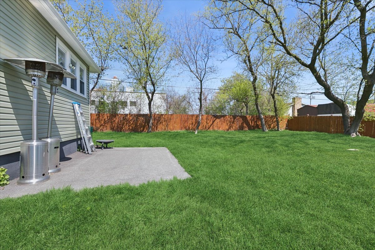 2217 Honore Avenue, North Chicago, IL 60064