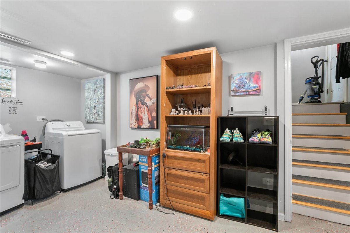 2217 Honore Avenue, North Chicago, IL 60064