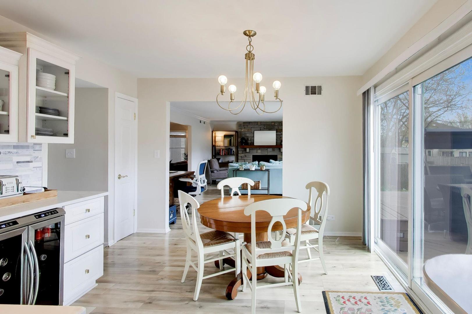 5405 Silentbrook Lane, Rolling Meadows, IL 60008