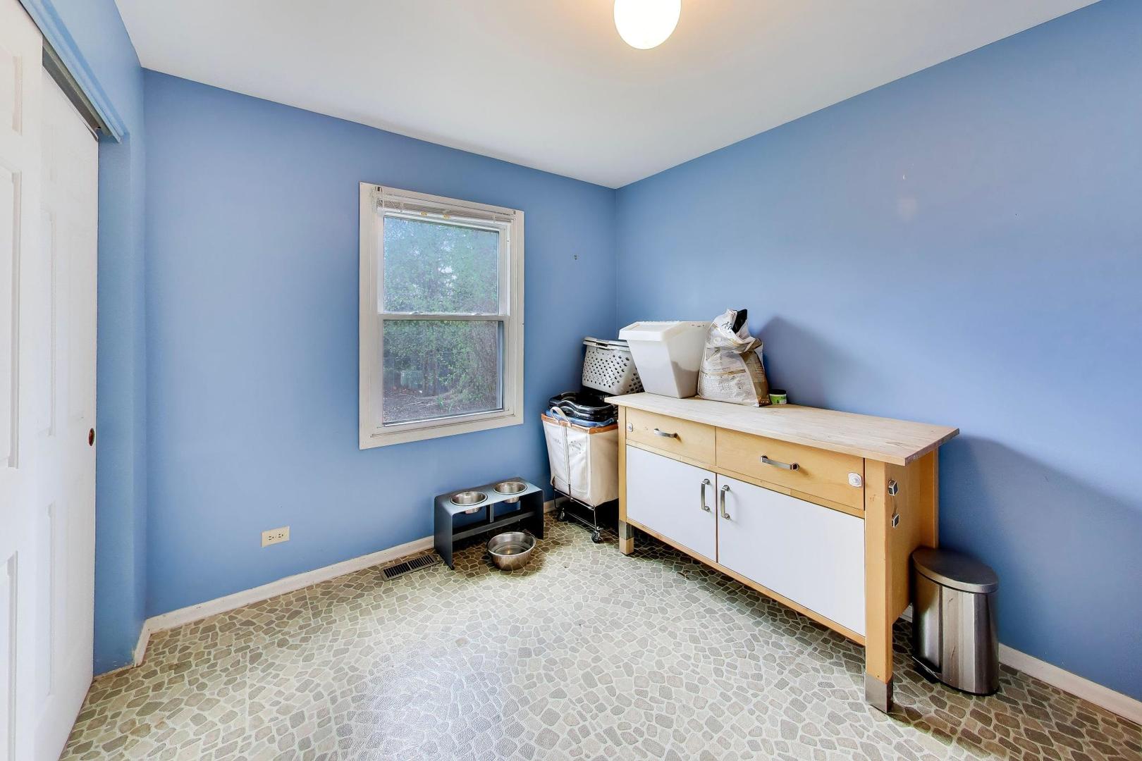 5405 Silentbrook Lane, Rolling Meadows, IL 60008