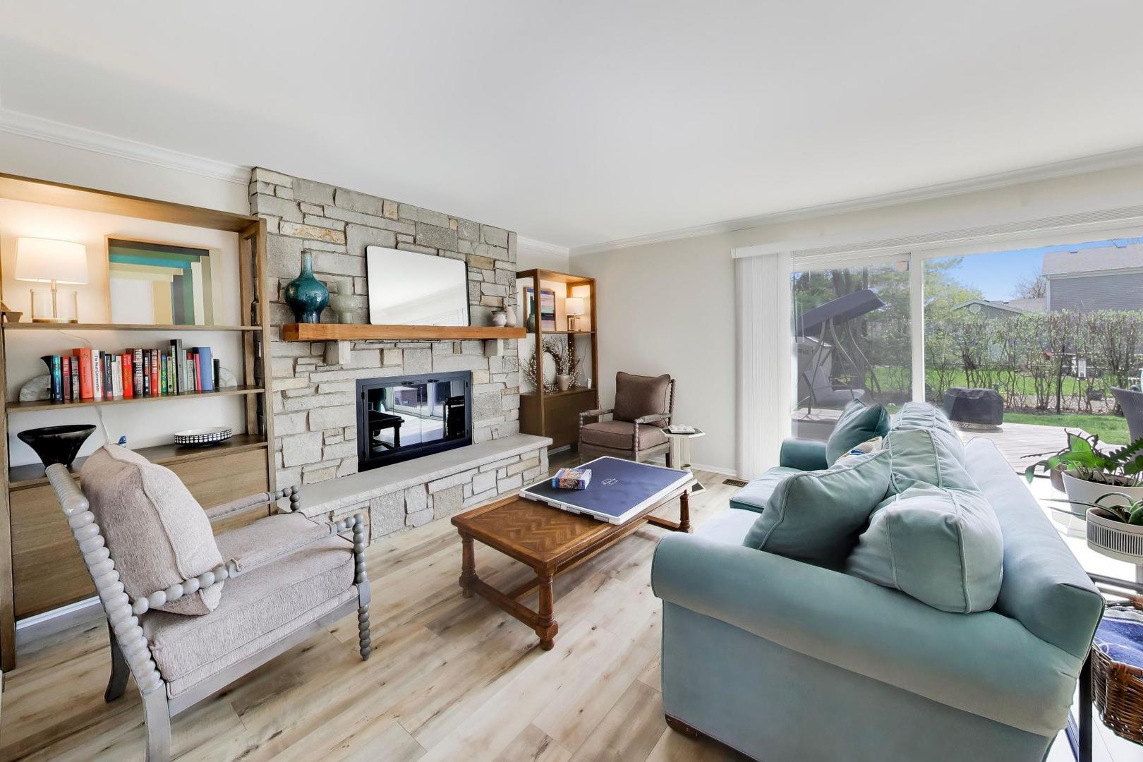 5405 Silentbrook Lane, Rolling Meadows, IL 60008