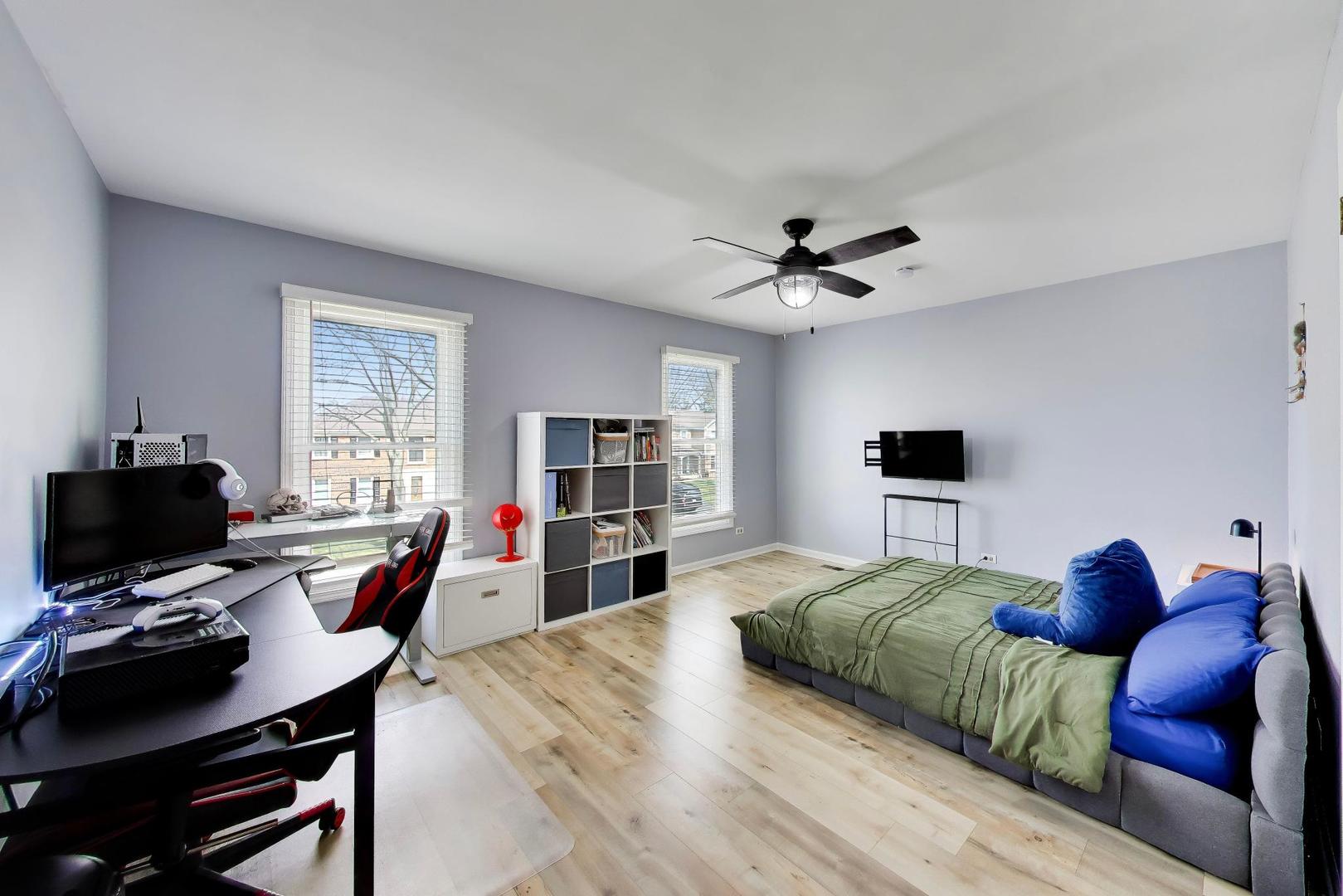 5405 Silentbrook Lane, Rolling Meadows, IL 60008