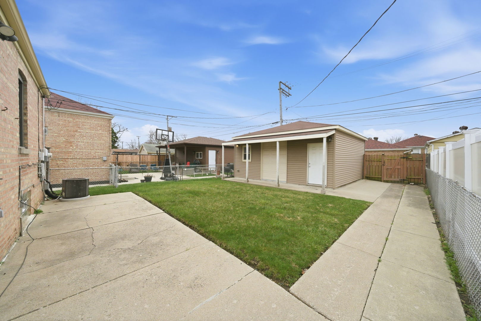 3441 W 83rd Street, Chicago, IL 60652