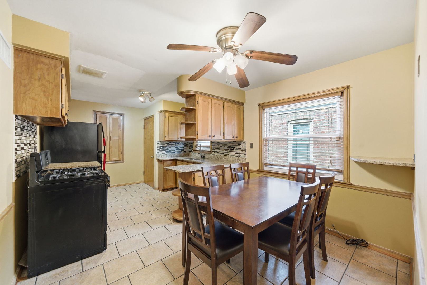 3441 W 83rd Street, Chicago, IL 60652