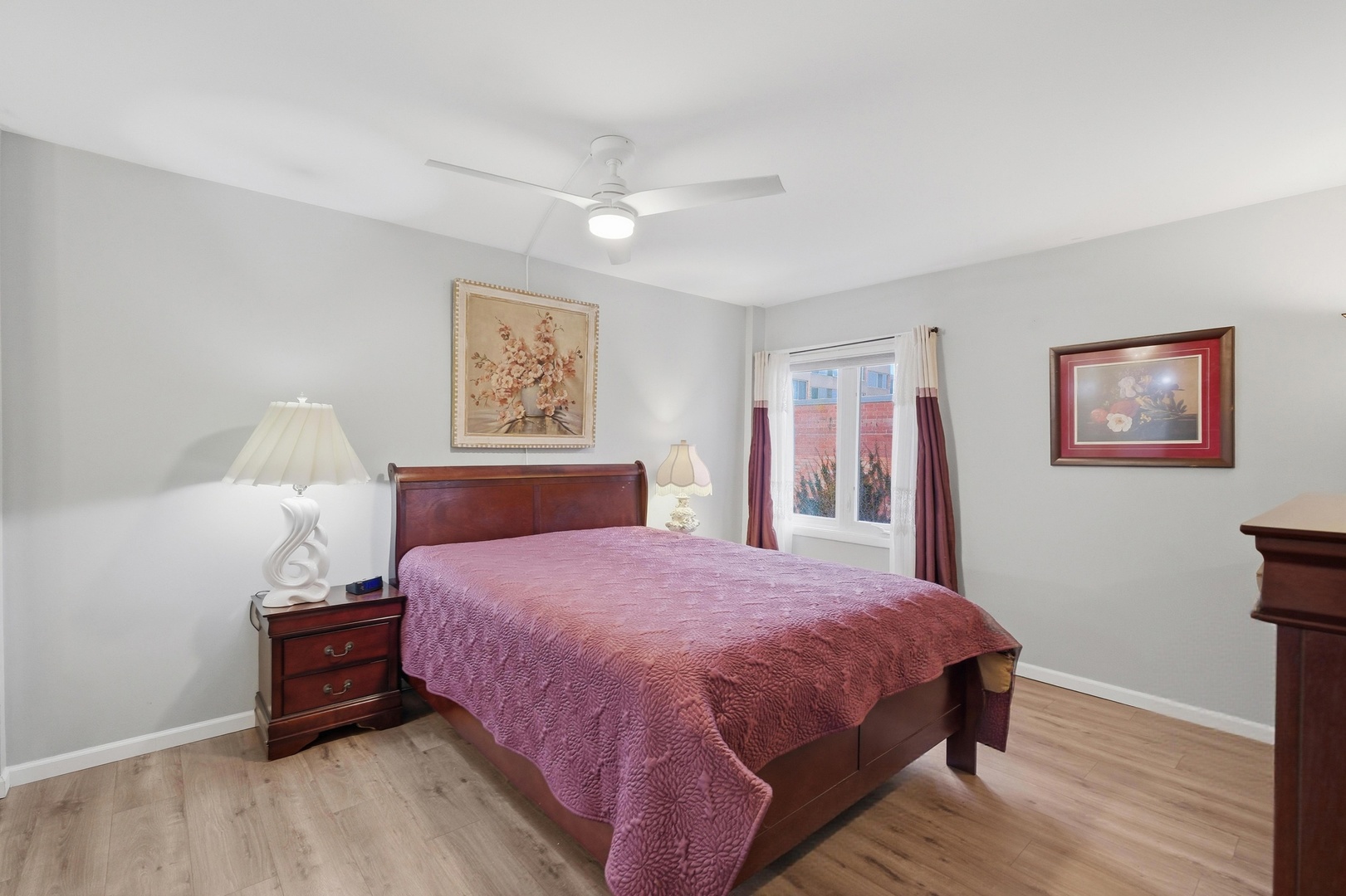 2046 Saint Johns Avenue #3E, Highland Park, IL 60035