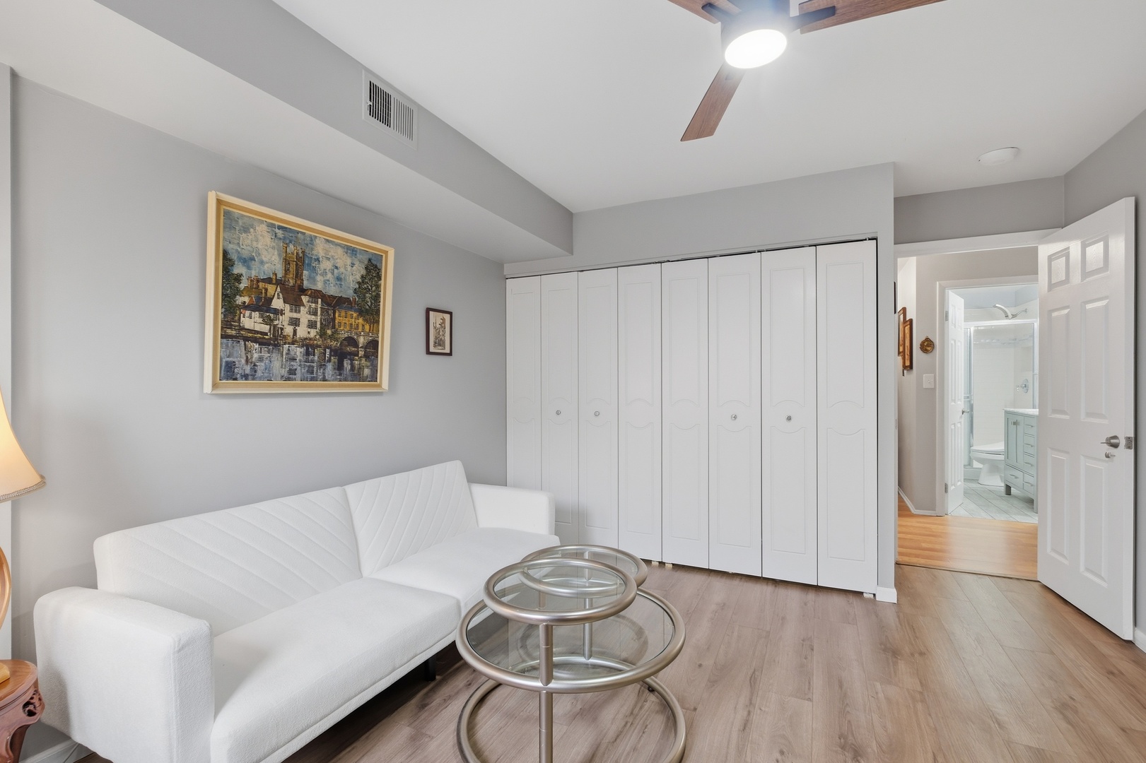 2046 Saint Johns Avenue #3E, Highland Park, IL 60035